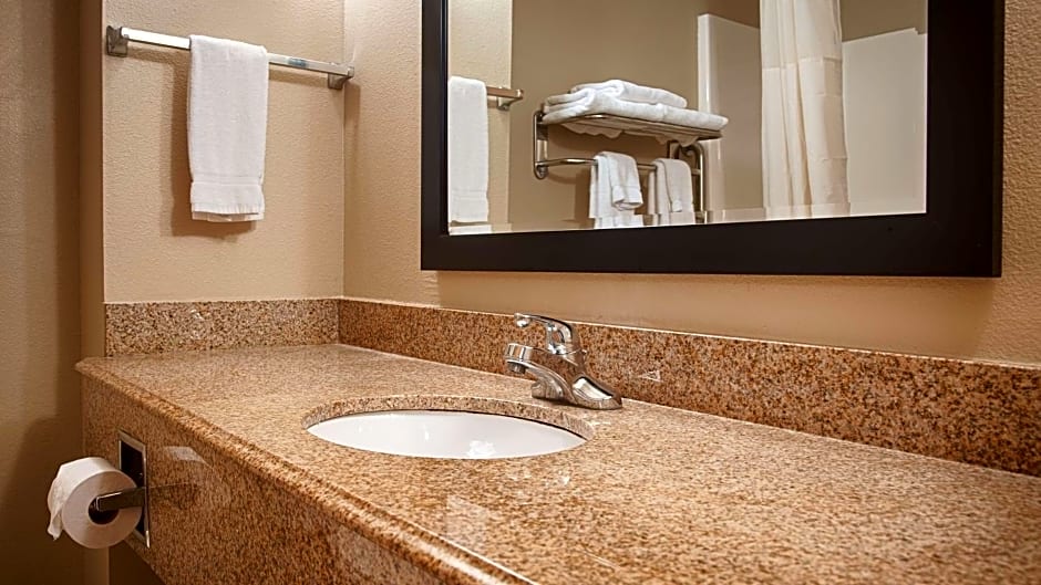 Best Western Plus Lonoke Hotel