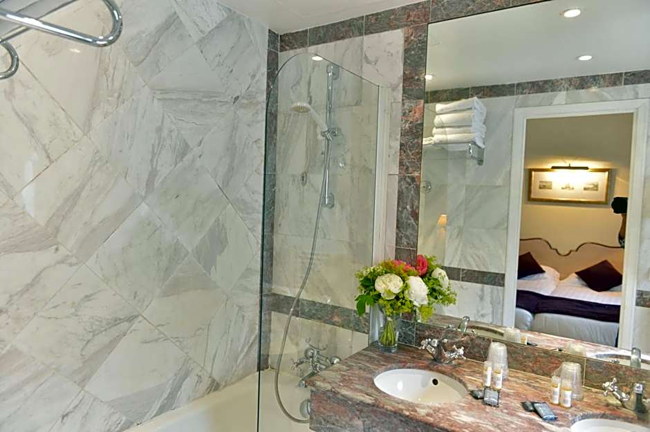 Hotel Suites Unic Renoir Saint-Germain