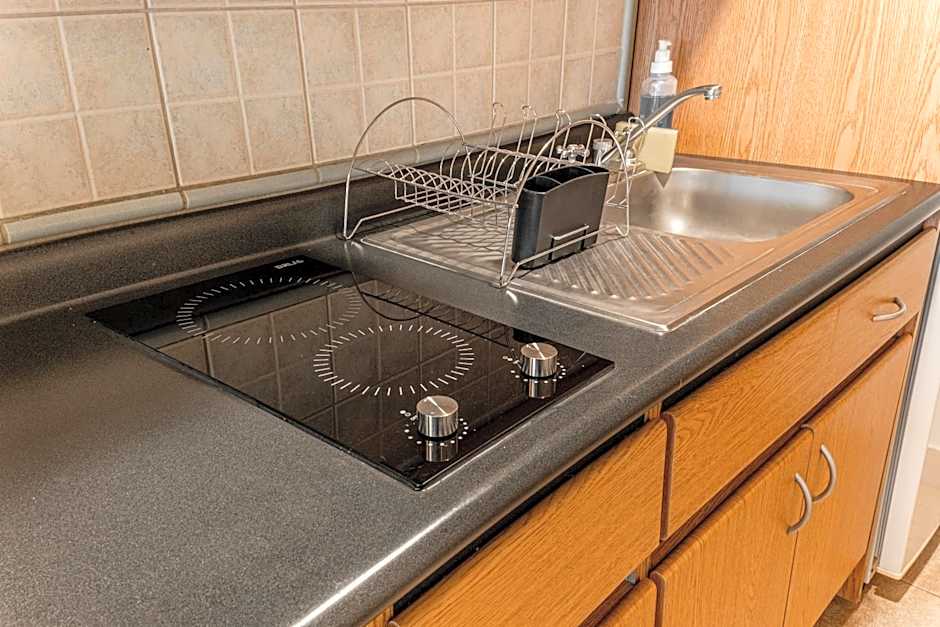 Irazu Hotel & Studios