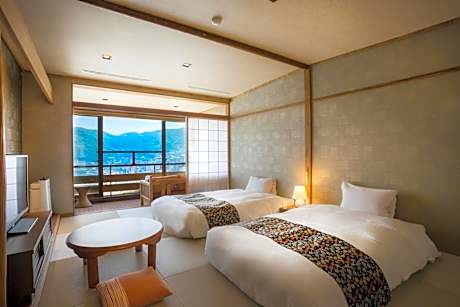 Deluxe Twin Room with Sea View