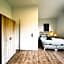 Budget Friendly Private Rooms with Garden