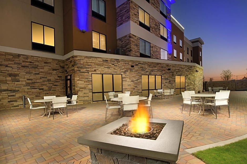 Holiday Inn Express Hotel & Suites Waco South By IHG