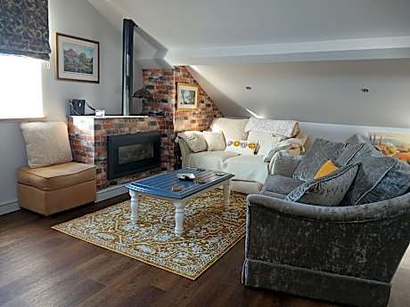 Apartment-Ensuite with Shower