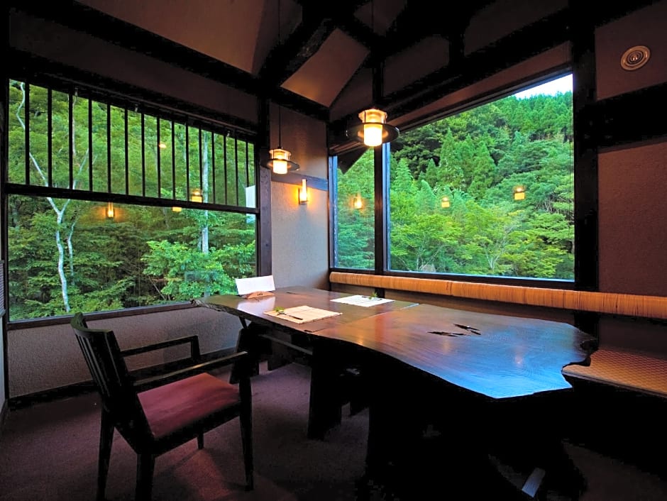 Yufuin Ryokan Gettouan