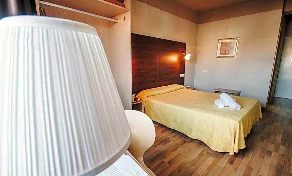 Hotel Embajador