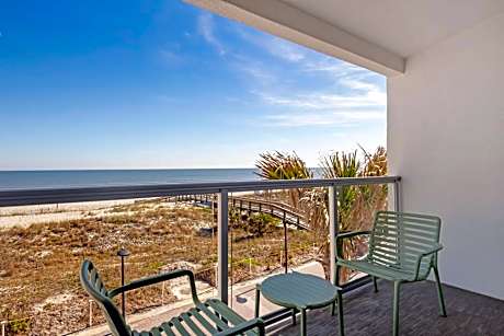 King Room - Ocean Front - Non-Smoking