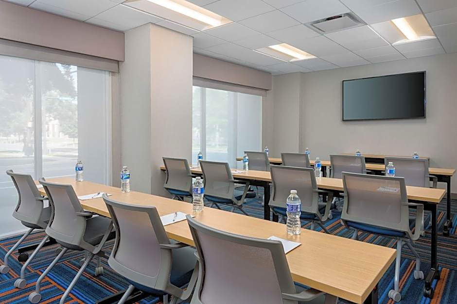 Hampton Inn By Hilton Charlotte-Uptown