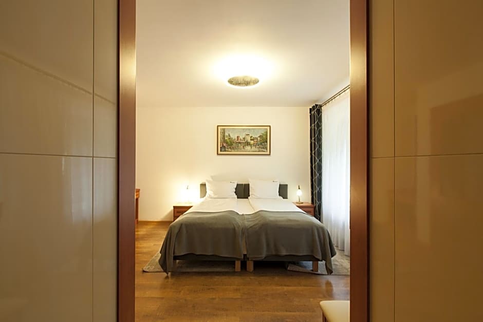 HOTEL I RESTAURACJA BROCHÓW