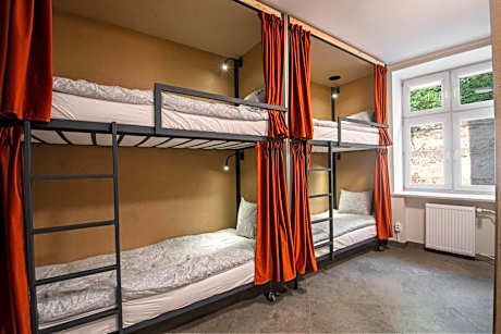 Economy Quadruple Room with Shared Bathroom