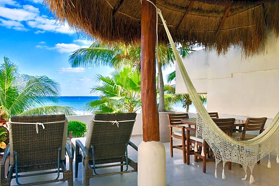 Playa Palms Beach Hotel
