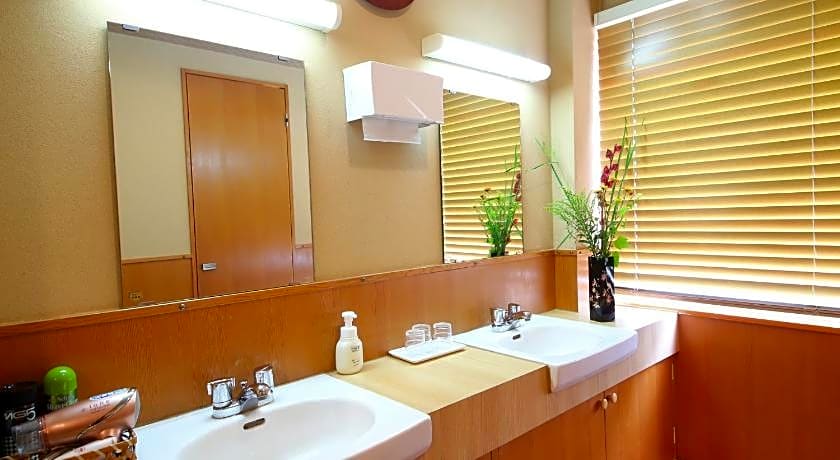 Ryokan Kamogawa Asakusa Hotel