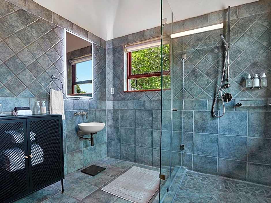 The Cliffside Boutique Getaway