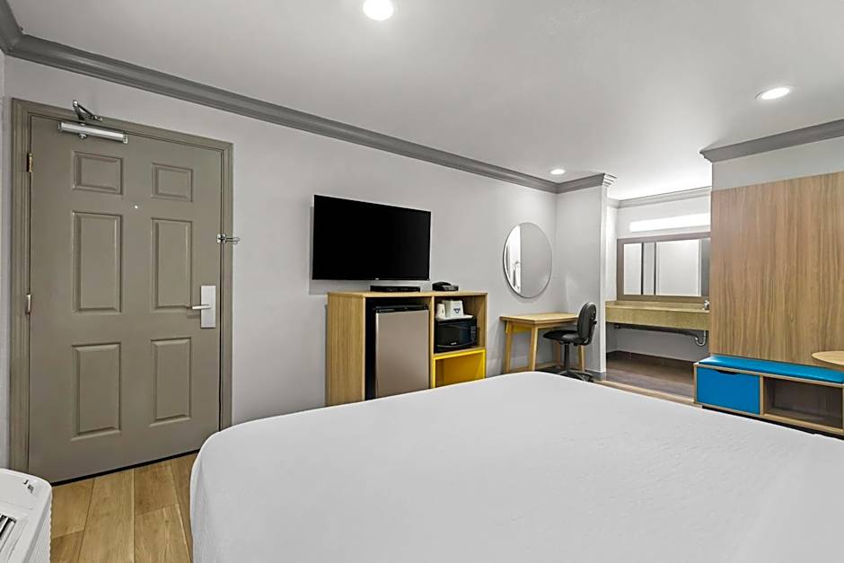 Days Inn by Wyndham San Francisco S/Oyster Point Airport