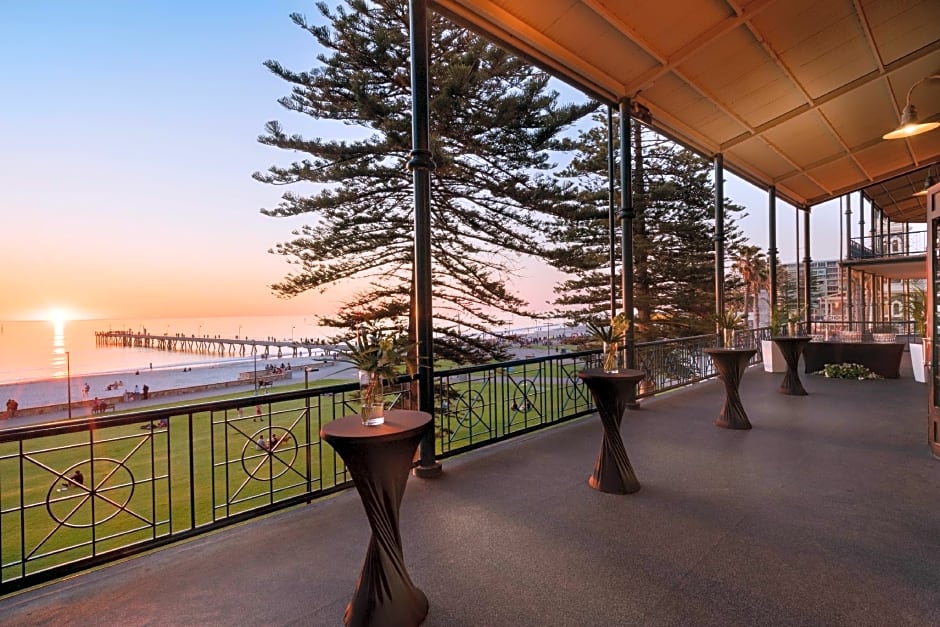 Stamford Grand Adelaide