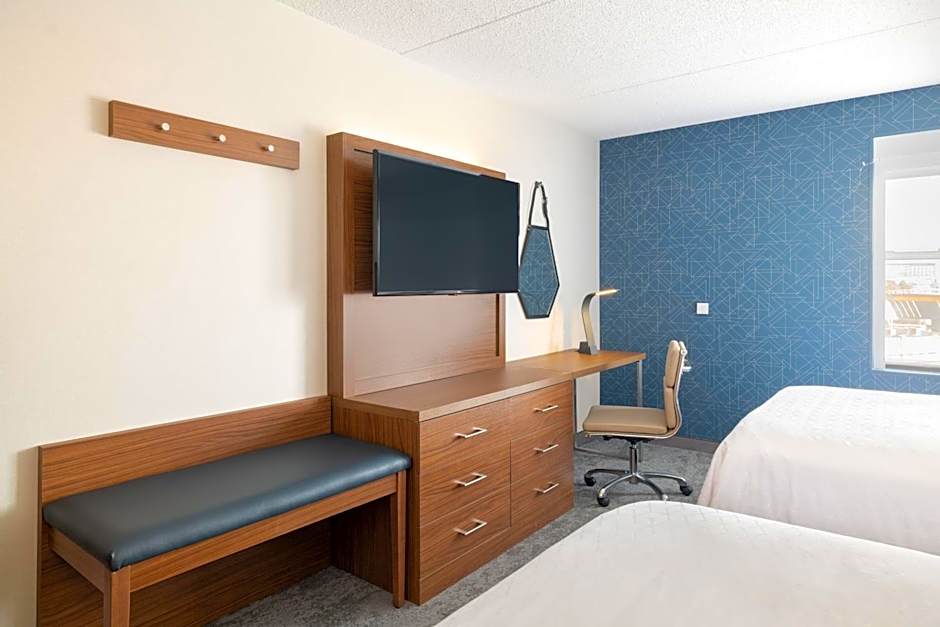 Holiday Inn Express Hotel & Suites Boston-Cambridge By IHG