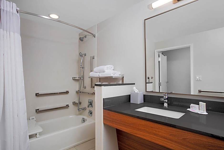 Fairfield by Marriott Inn & Suites Lebanon Near Expo Center