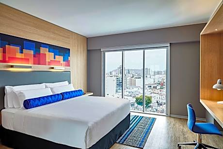 Deluxe Room, 1 King Bed (1 King Bed)
