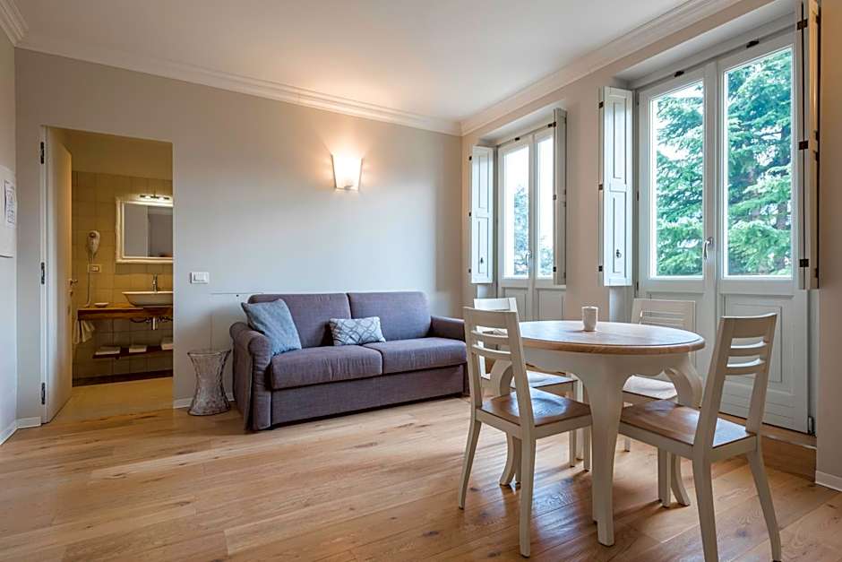 Villa Italia Luxury Suites and Apartments