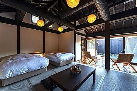 Deluxe Twin Room with Open-Air Bath