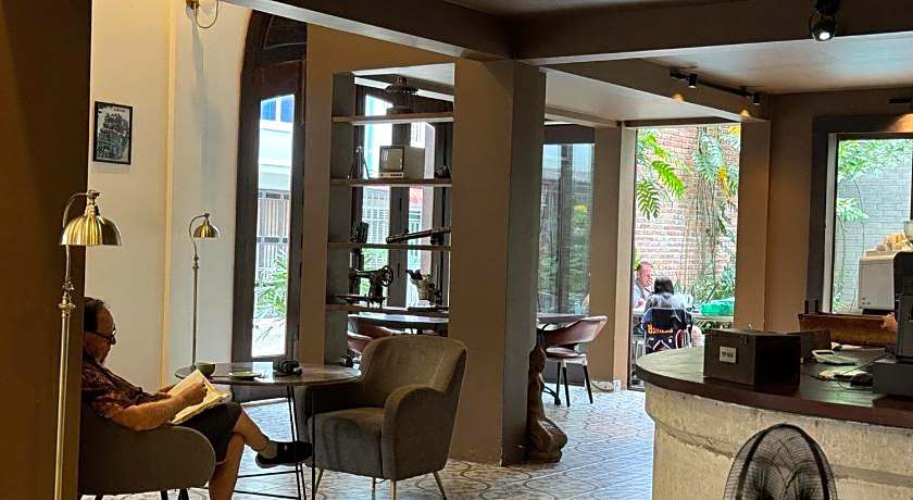 The J Break Boutique