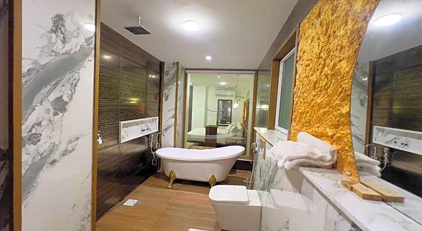 Hotel Crown Inn