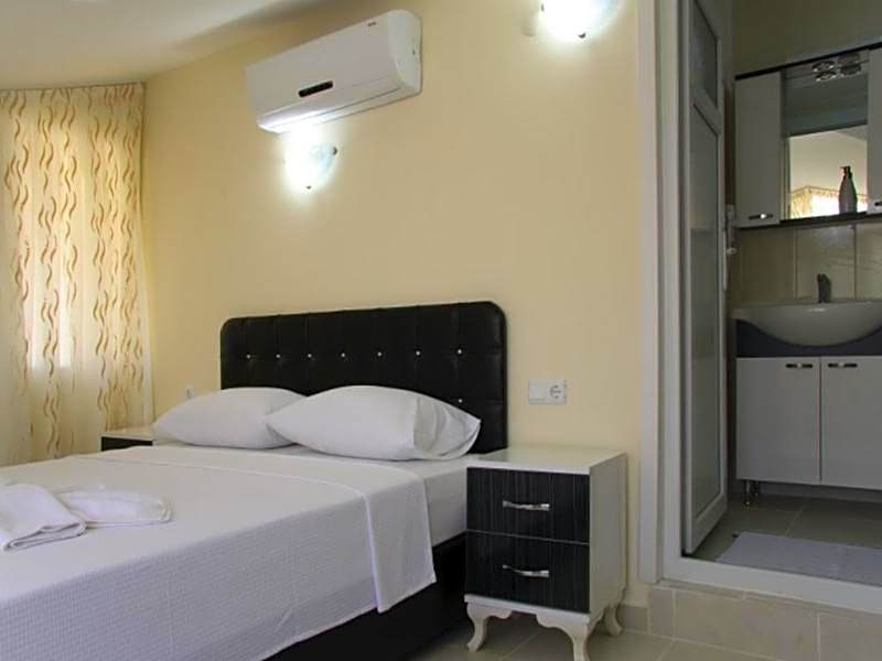 The Green Valley Hotel