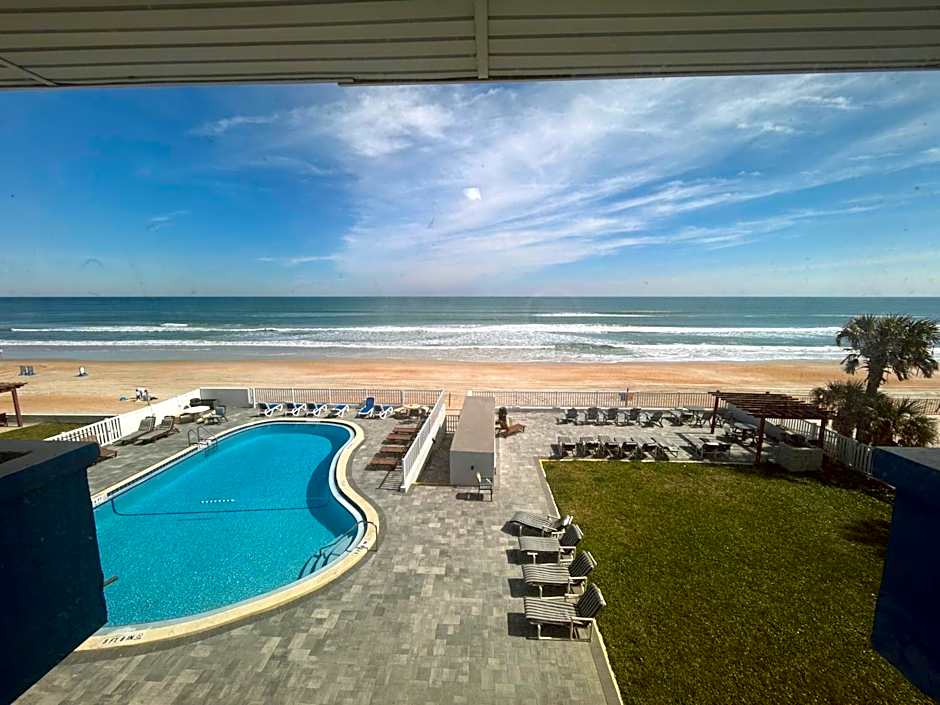 Driftwood Beach Motel