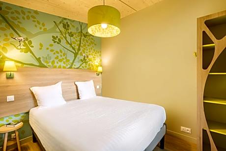 Two-Bedroom Cottage Comfort (4 People)