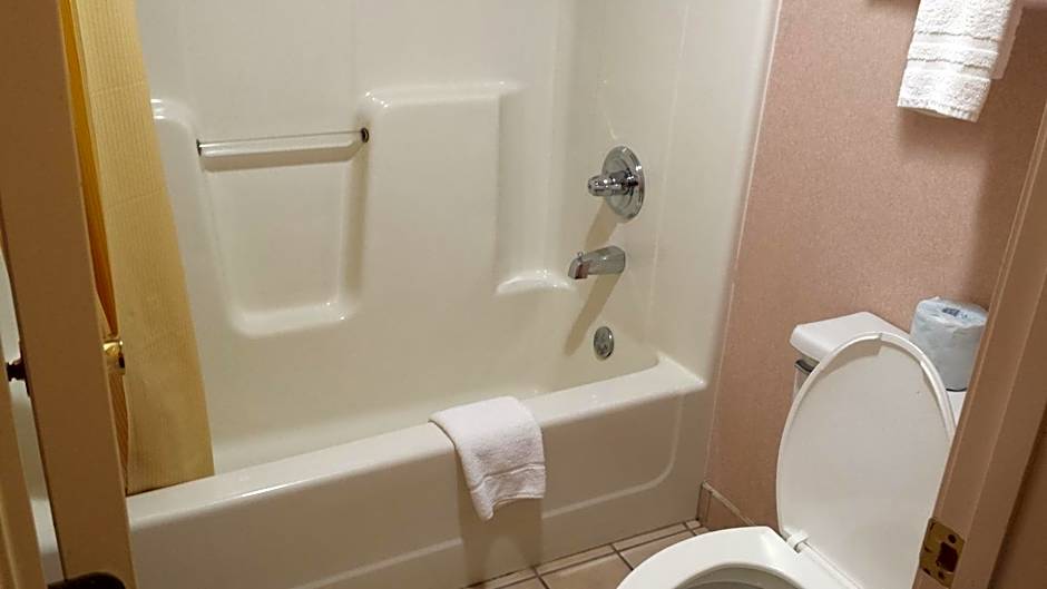 Days Inn Harrison – Harrison, AR