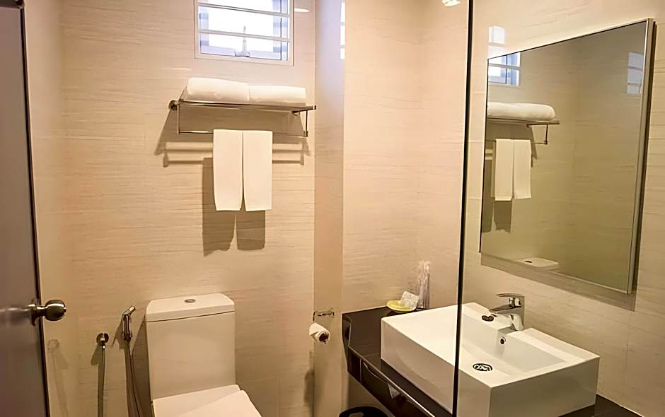 3-Plus Hotel Inanam