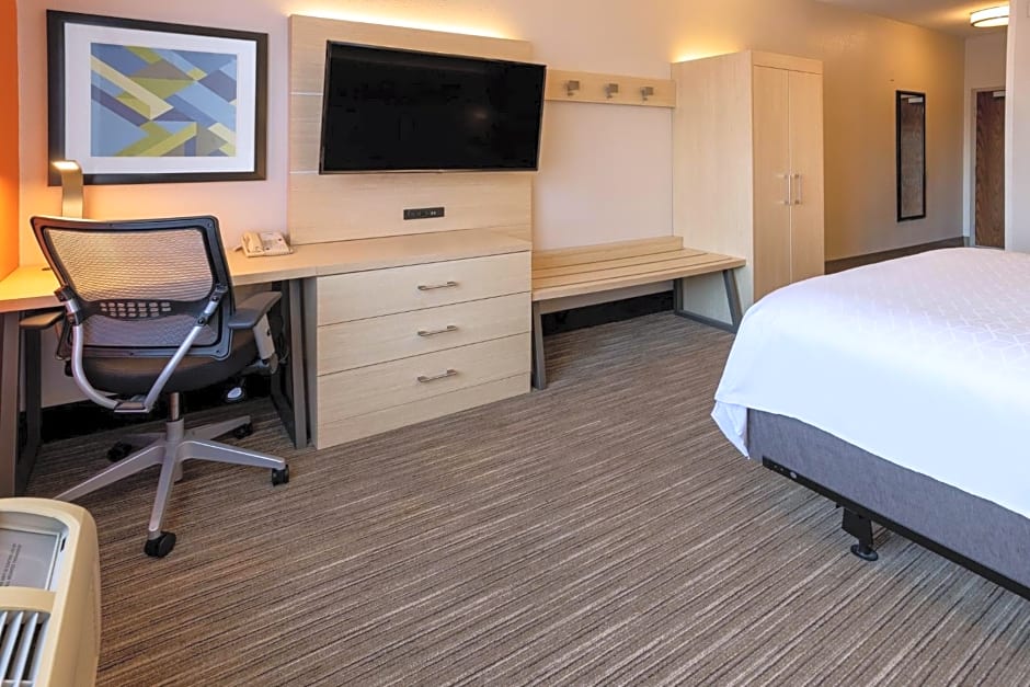Holiday Inn Express Hotel & Suites Salisbury - Delmar By IHG