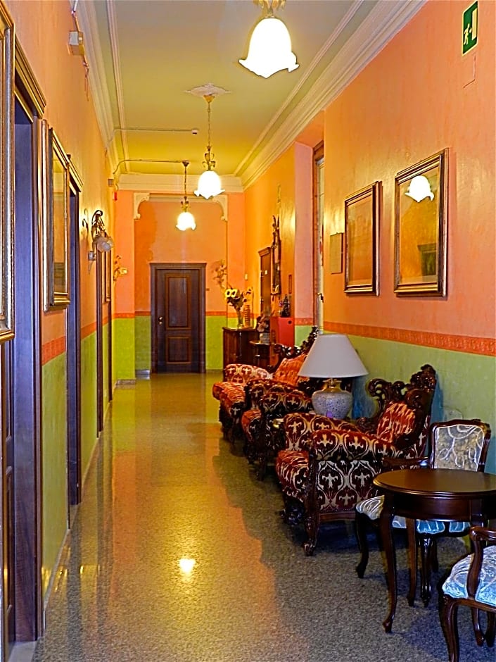 Hotel Desiree