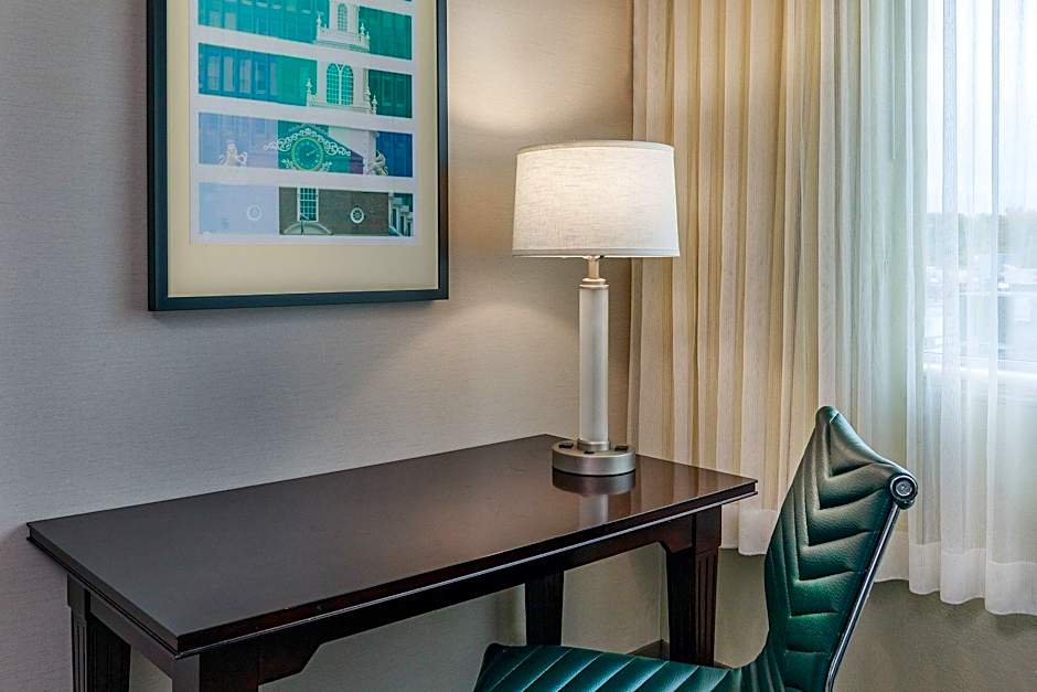 Holiday Inn & Suites Boston Peabody by IHG