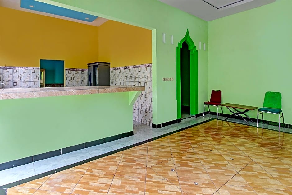 SPOT ON 92445 Mutiara Indah Hotel