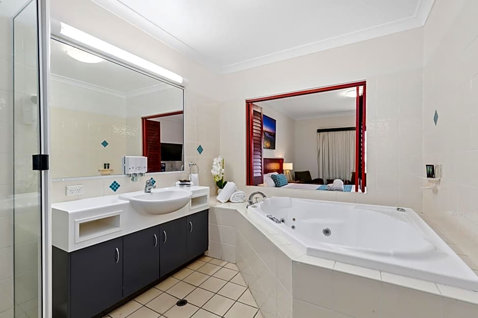 Coffee House Apartment Motel