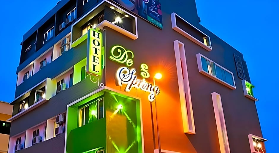 De Spring Hotel