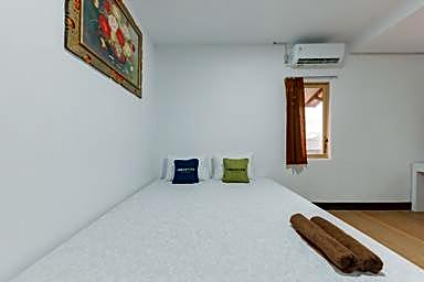 Urbanview Hotel Tropical Ketapang by RedDoorz