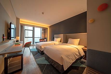 2 Twin Beds Standard High Floor