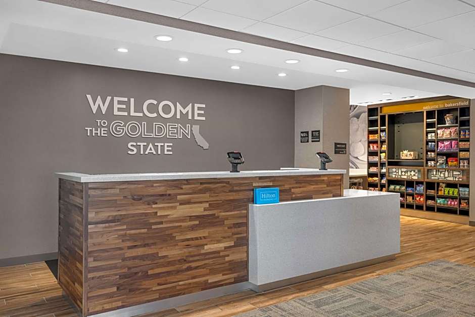 Hampton Inn & Suites Bakersfield Central