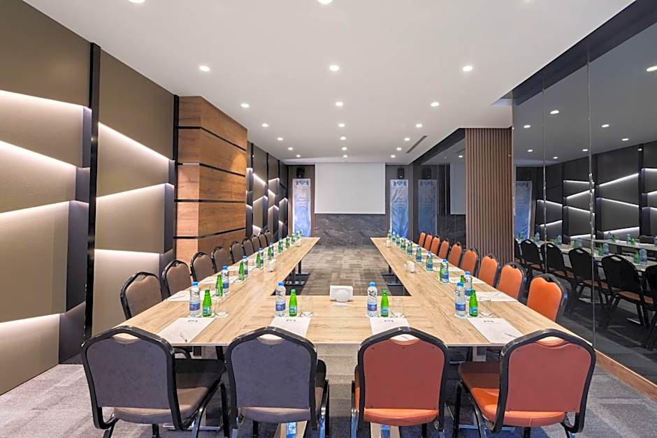 Grand Sapphire City Hotel