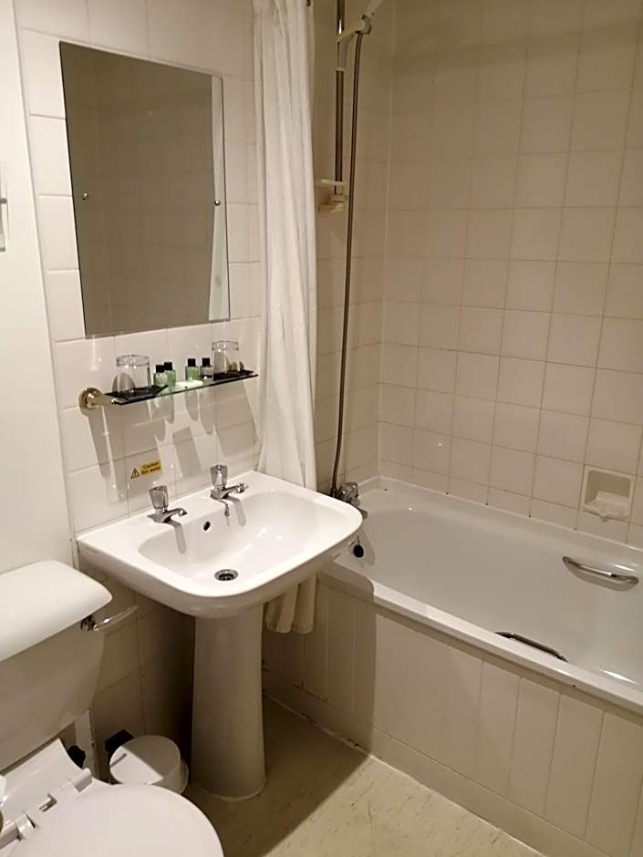 Eight Acres Hotel