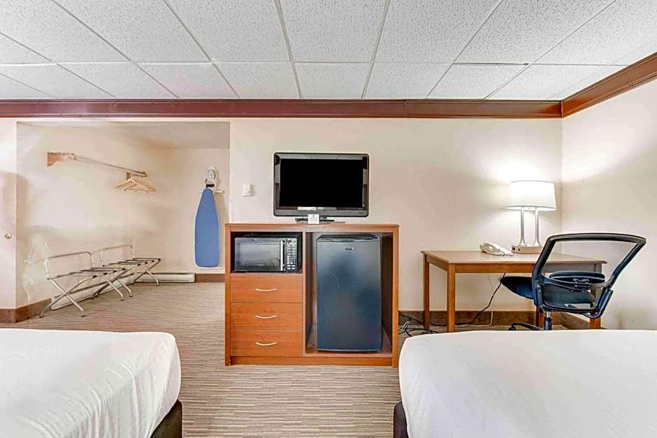 Best Western Movie Manor
