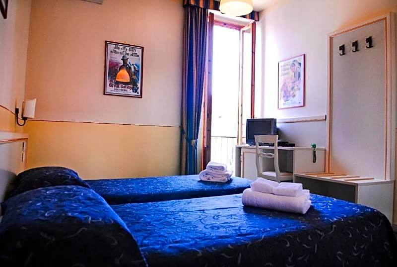 Hotel Azzi