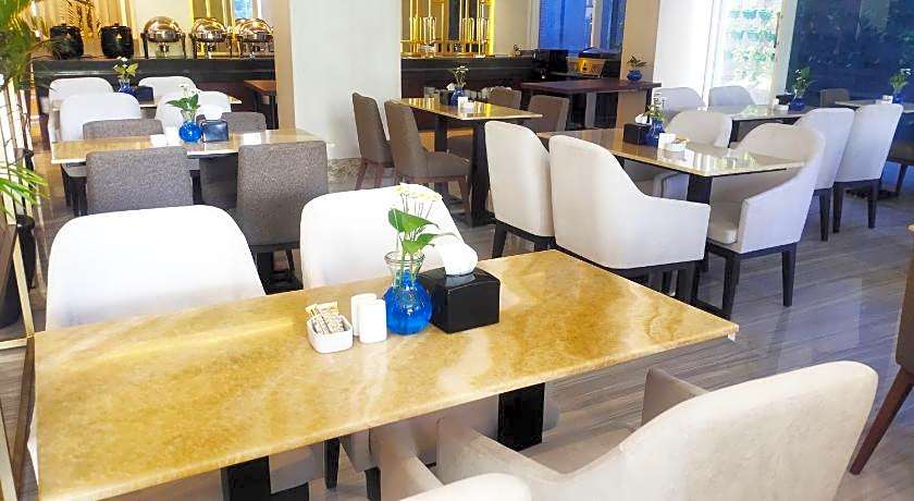 Surabaya River View Hotel