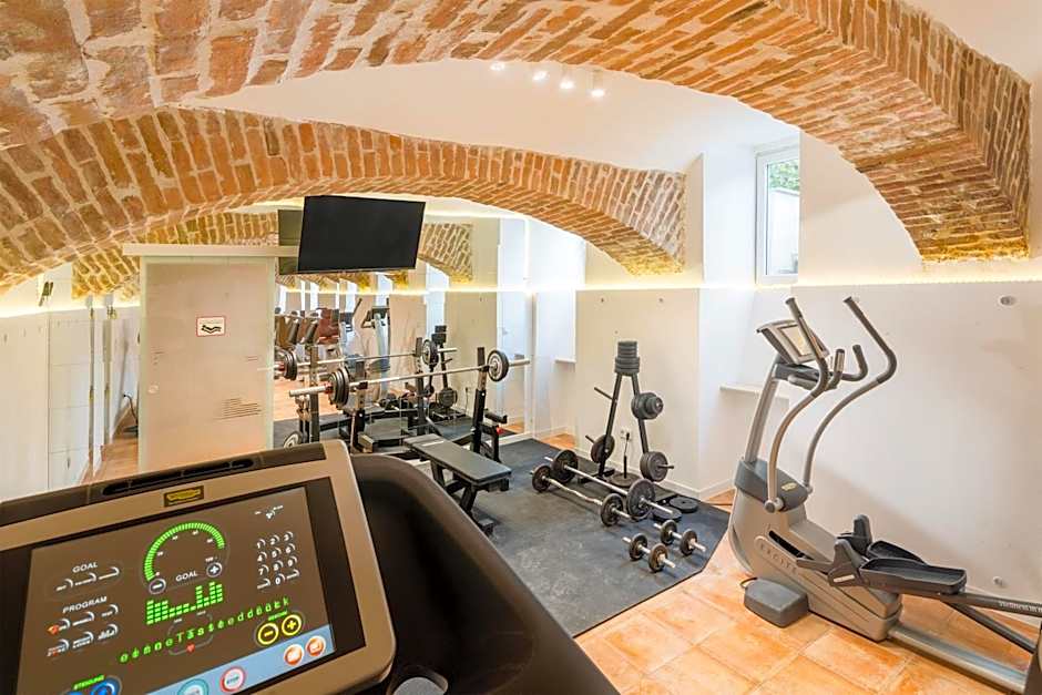 Best Western Plus Celebrity Suites