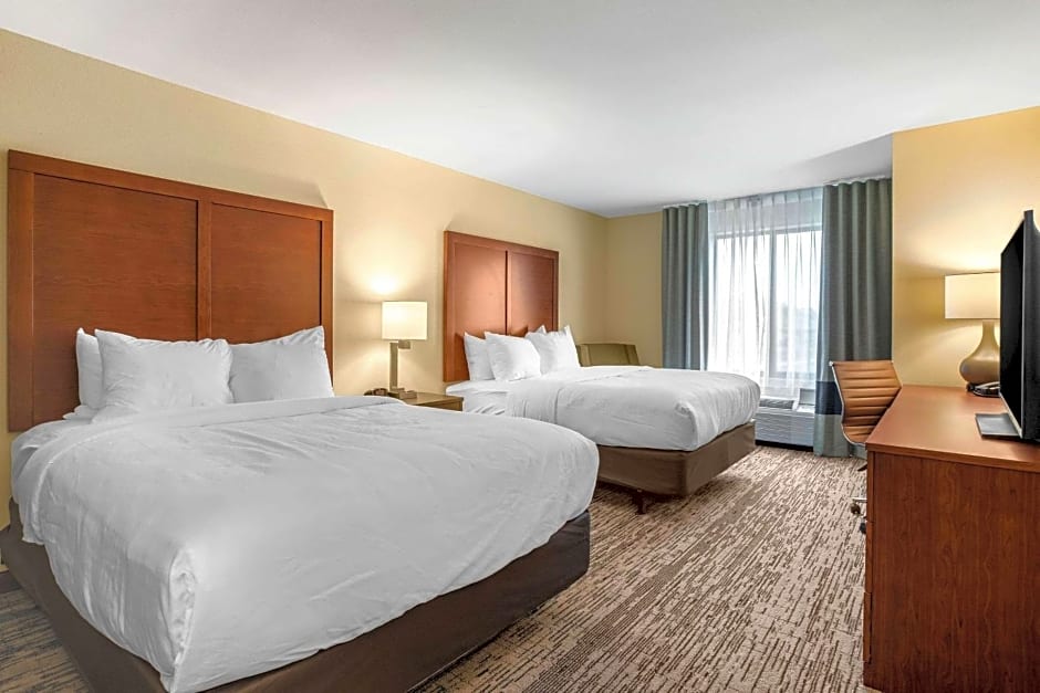 Comfort Inn and Suites Ames near ISU Campus