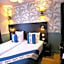 Amadeus Hotel