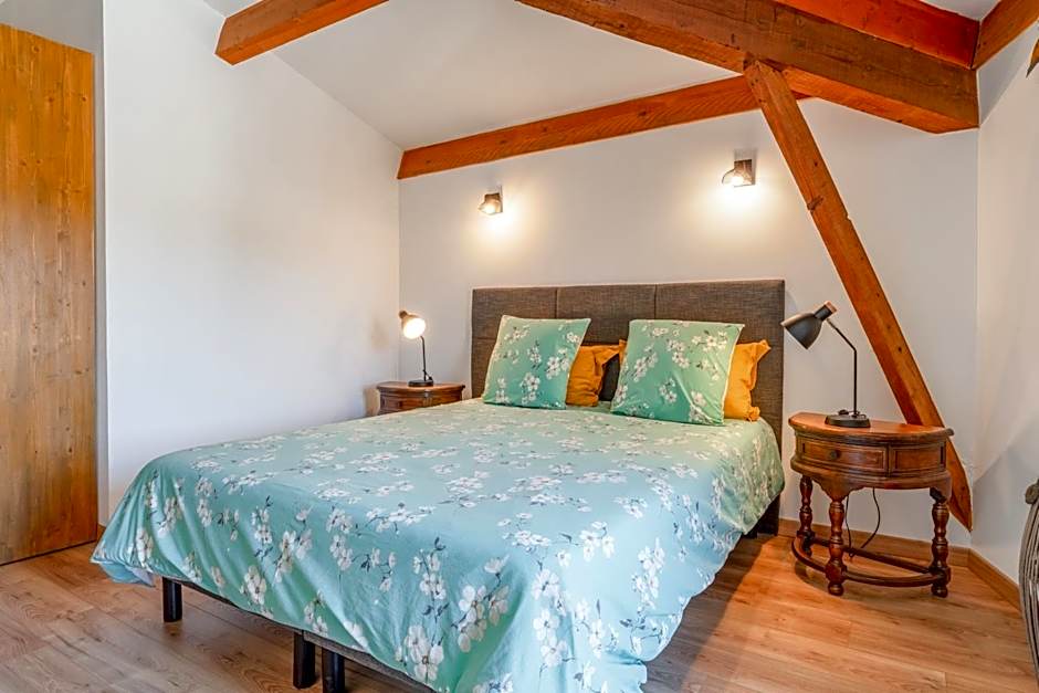 Les Greniers Du Chateau