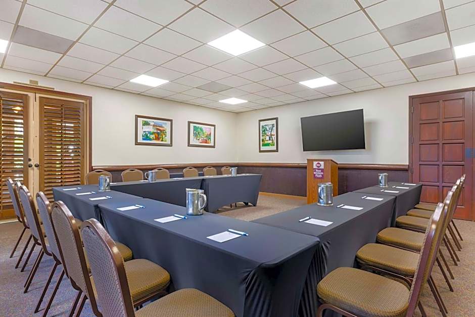 Best Western Plus Hacienda Suites-Old Town