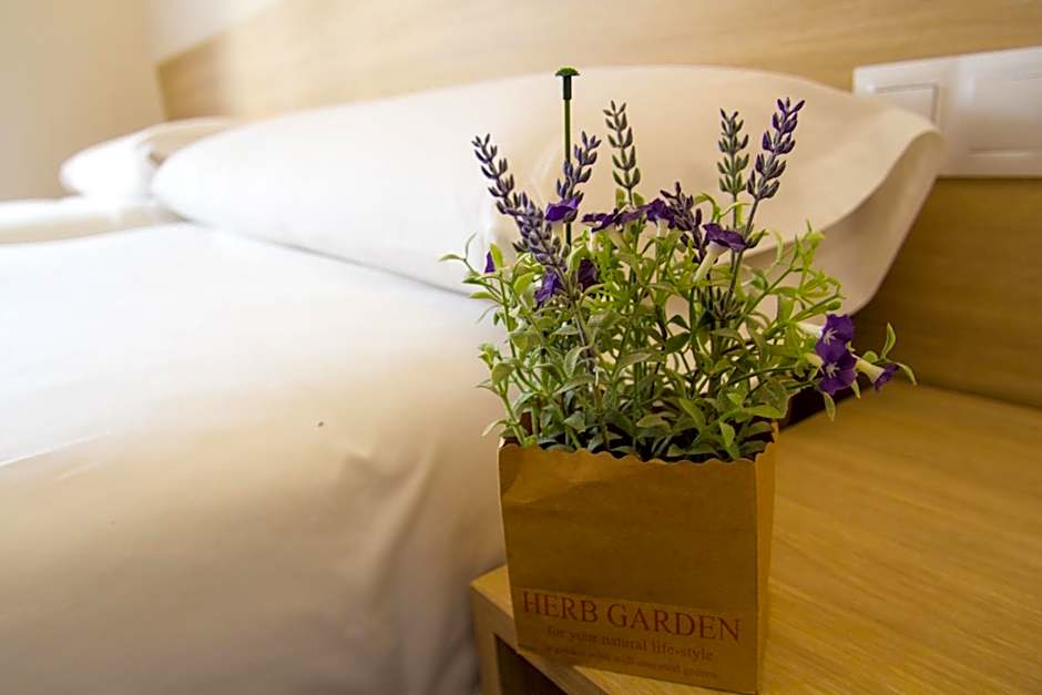 Hostal Barcelona Travel